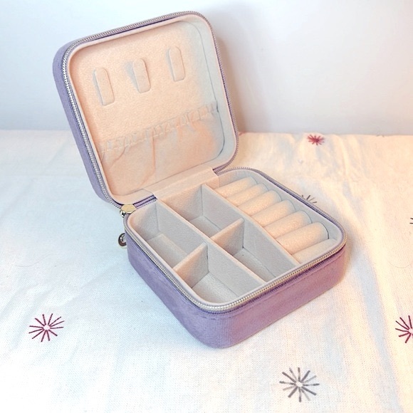 Velveteen Mini Travel Jewelry Box *NEW* - Picture 1 of 4